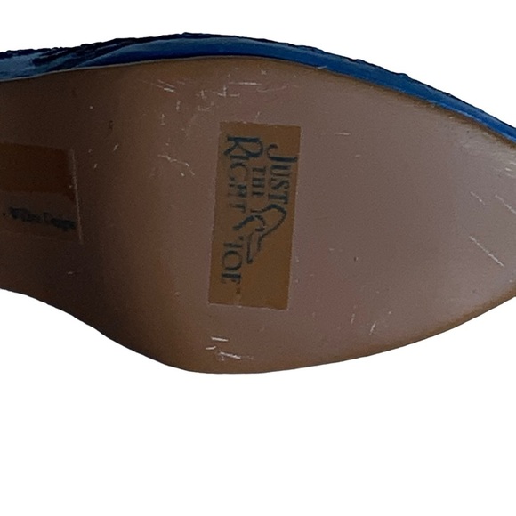 Vintage Just The Right Shoe Victorian The Empress Miniature High Heel 3D Blue - Picture 7 of 15